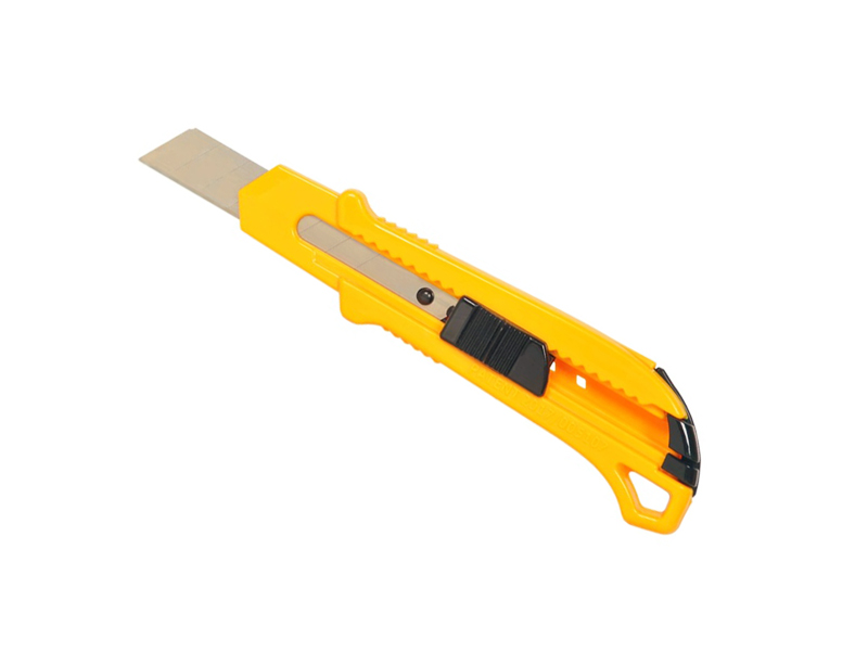 MAKET BIÇAĞI PLASTİK 18MM